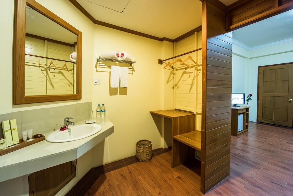 Win Unity Resort Hotel Monywa Extérieur photo
